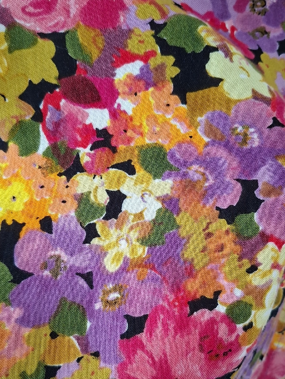 Vintage 80's/90's Vibrant Floral Button-up Shirt Flowy Rayon Blend (Size M) - Picture 5 of 7